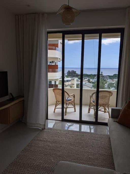 Seaview Serenity Apartment Flic en Flac Exterior photo