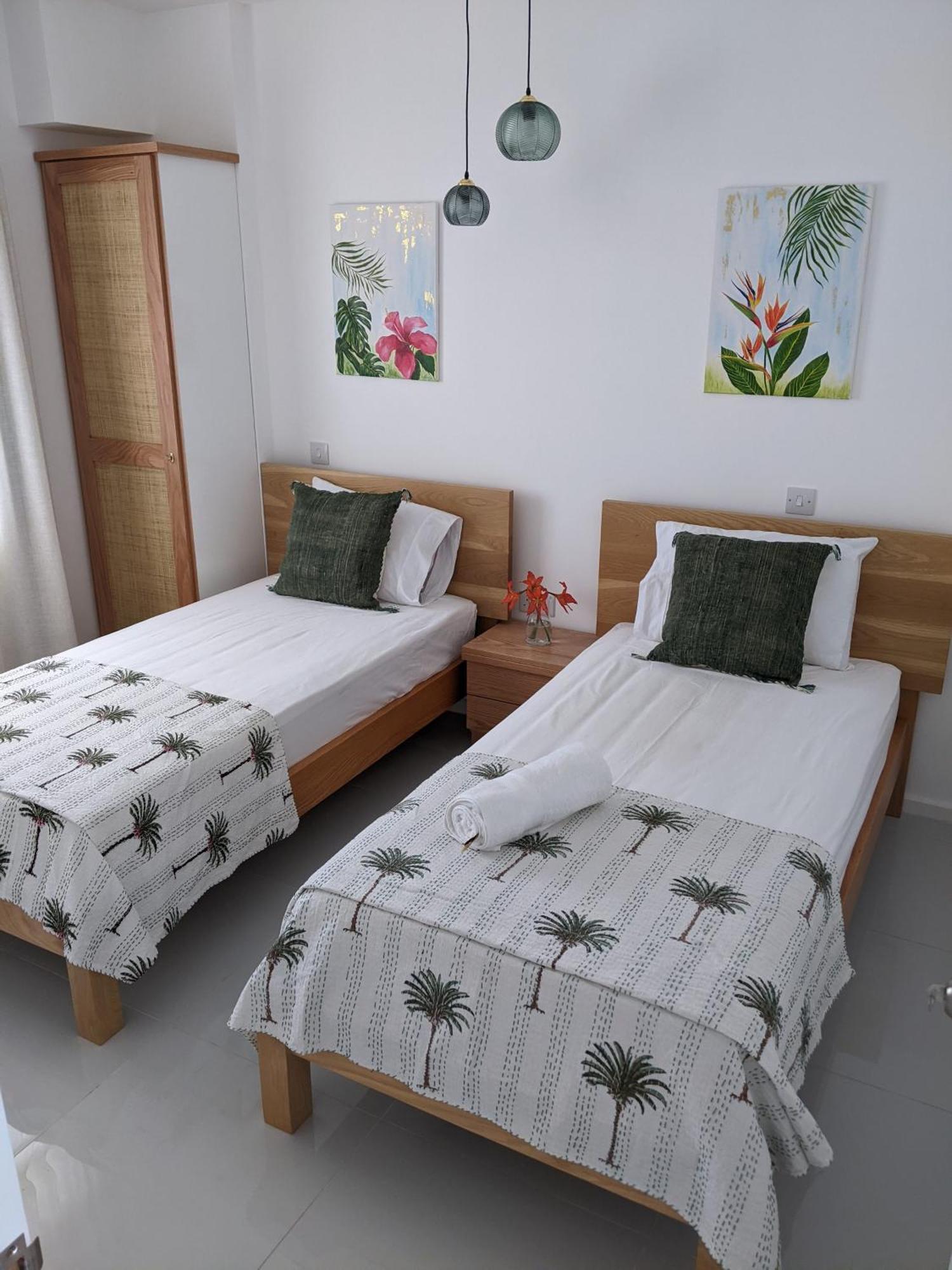 Seaview Serenity Apartment Flic en Flac Exterior photo