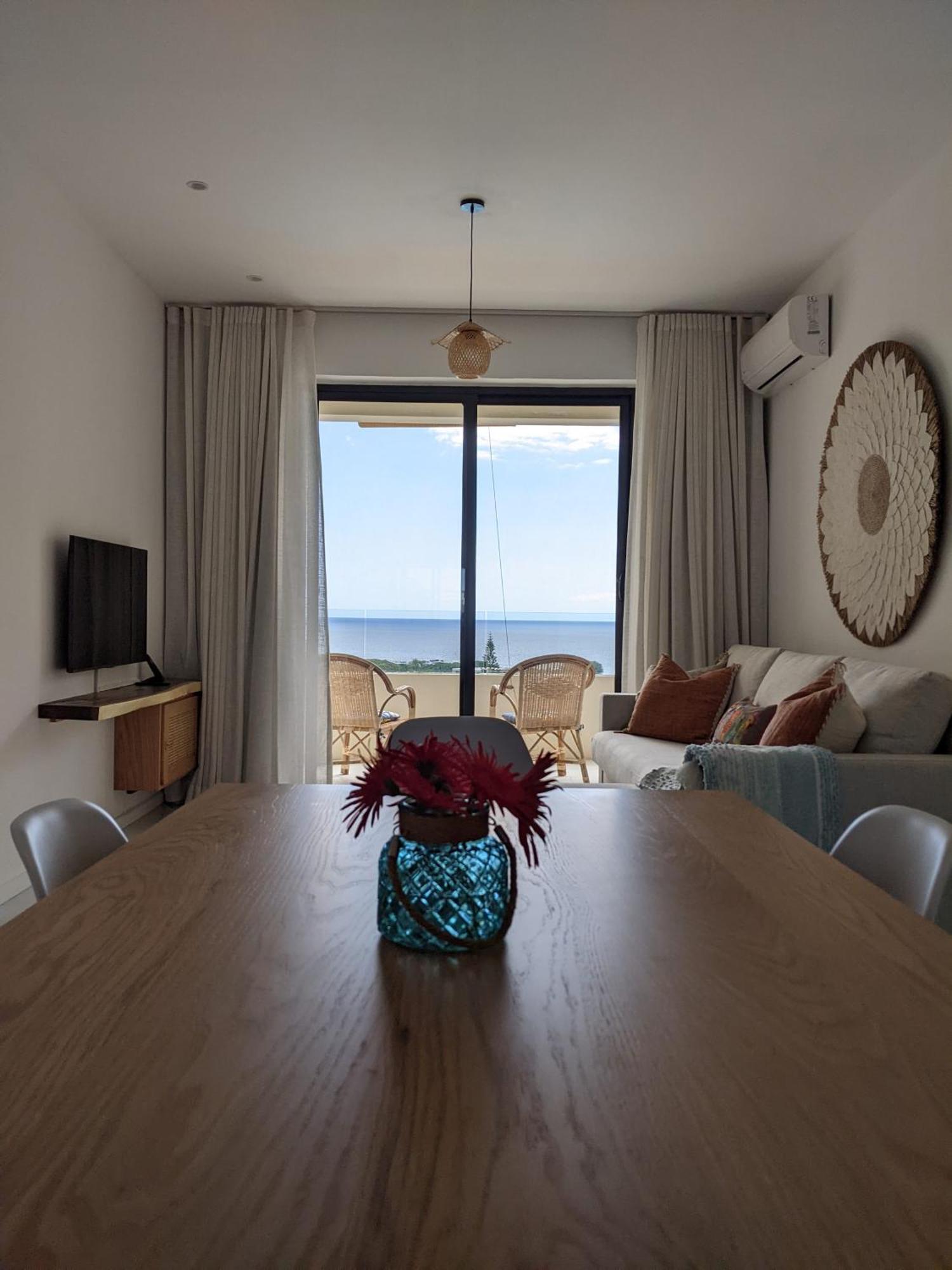 Seaview Serenity Apartment Flic en Flac Exterior photo