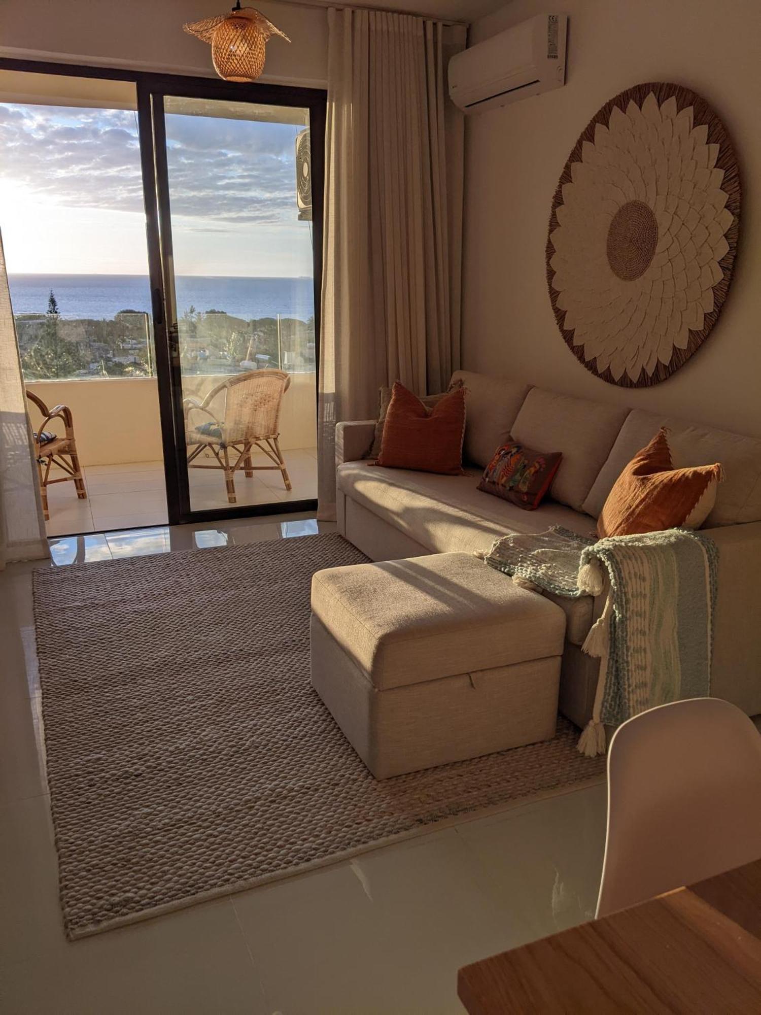 Seaview Serenity Apartment Flic en Flac Exterior photo